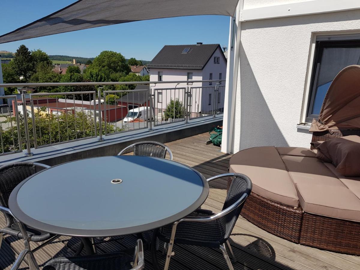 Apartment Near Frankfurt, Fantastic View! Usingen Exterior foto
